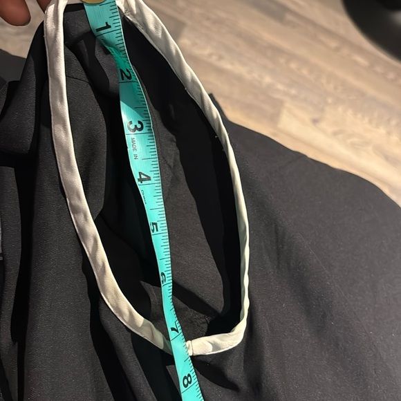 MEXX cosmopolitan pleated sleeveless blouse. Medium/ large - Picture 9 of 12